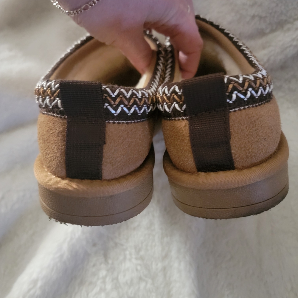 Cozy Tan Suede Slipper Clogs - Picture 4 of 7